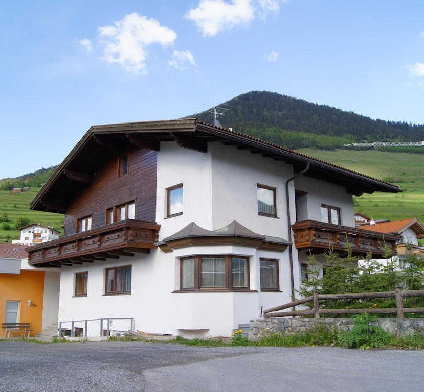 נאודרס Ferienhaus Peter Spoettl מראה חיצוני תמונה